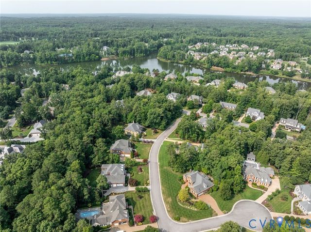 305 Glenmeade Cir, Manakin Sabot, VA 23103