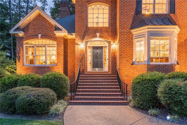 305 Glenmeade Cir, Manakin Sabot, VA 23103