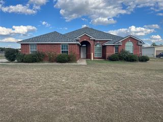 104 Cinnamon Court, Weatherford, TX 76088