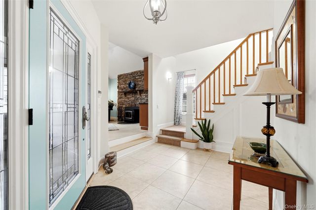 19 Judith Place, East Islip, NY 11730