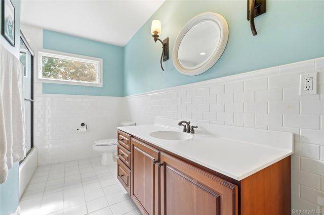 19 Judith Place, East Islip, NY 11730