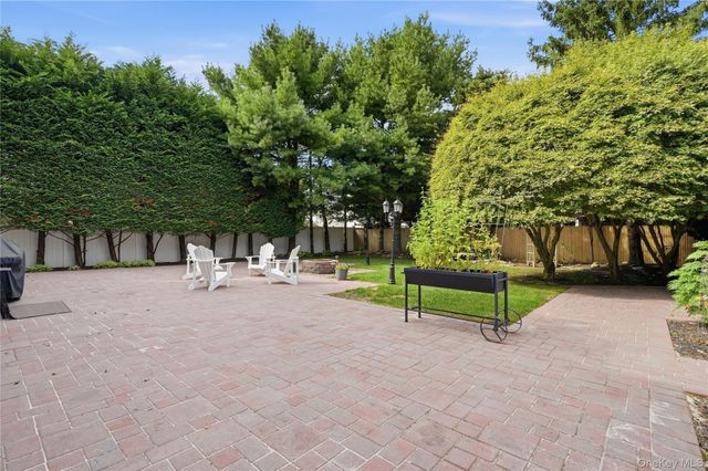 19 Judith Place, East Islip, NY 11730