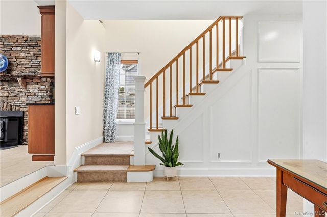 19 Judith Place, East Islip, NY 11730