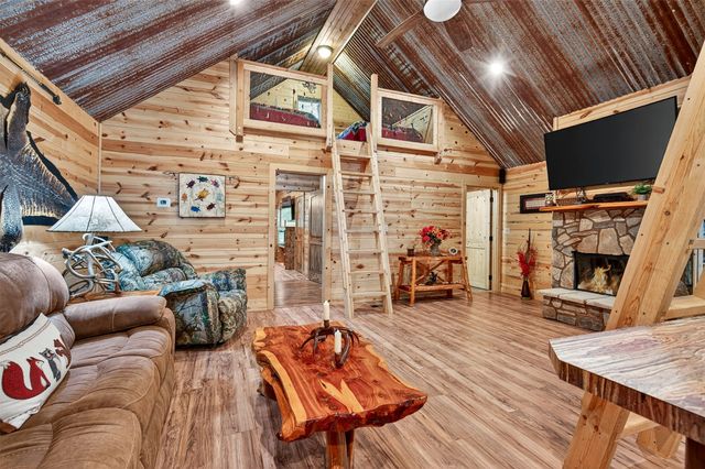 181 Stone Circle Drive, Gordonville, TX 76245