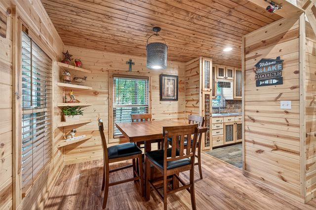 181 Stone Circle Drive, Gordonville, TX 76245