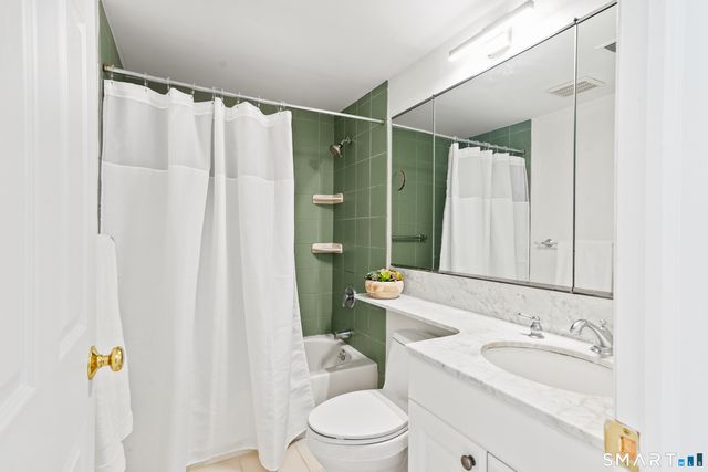 119 Rowayton Woods Drive 119, Norwalk, CT 06854