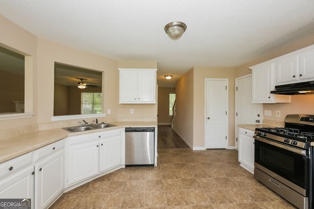 255 Summer Hill Circle, Stockbridge, GA 30281