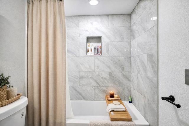 10811 Richmond Avenue 68, Houston, TX 77042