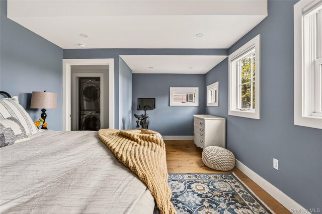 19 8th Street, Hudson, NY 12534