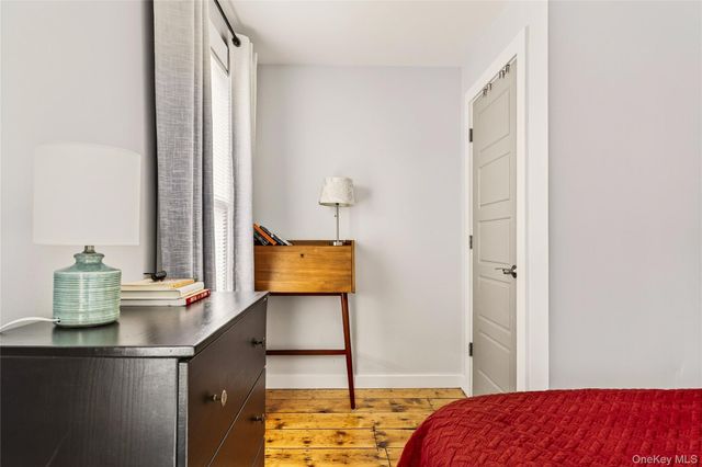 19 8th Street, Hudson, NY 12534