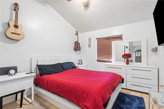 623 Broken Arrow, Bakersfield, CA 93307