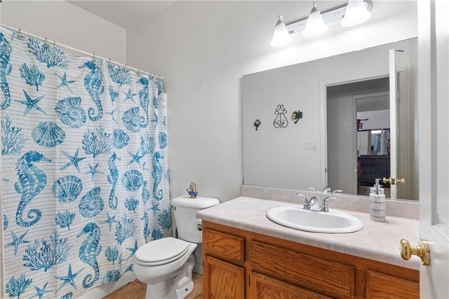 623 Broken Arrow, Bakersfield, CA 93307