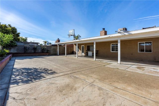 623 Broken Arrow, Bakersfield, CA 93307