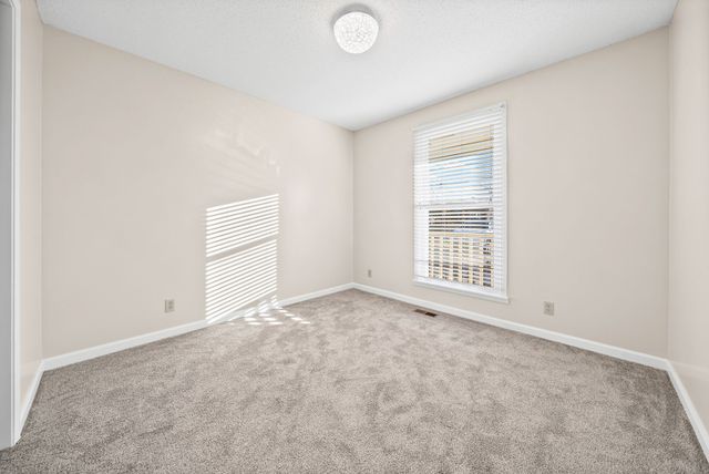 211 Millstone Cir, Clarksville, TN 37042