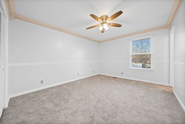 211 Millstone Cir, Clarksville, TN 37042