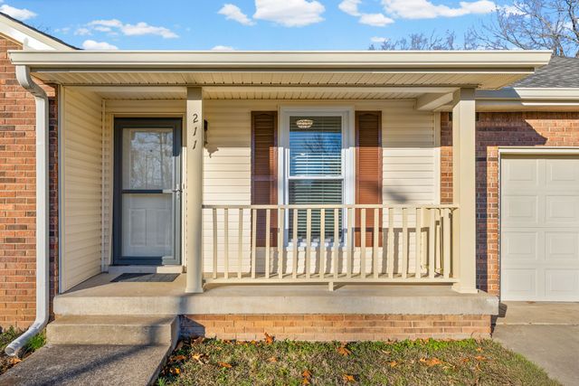 211 Millstone Cir, Clarksville, TN 37042