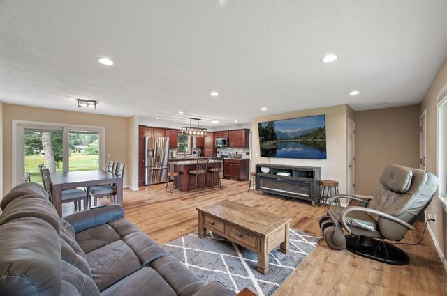 8124 115th Lane N, Champlin, MN 55316