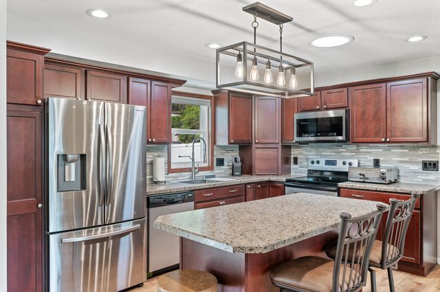 8124 115th Lane N, Champlin, MN 55316