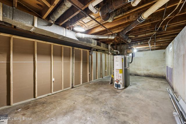 8912 Michael Edward Dr, Louisville, KY 40291