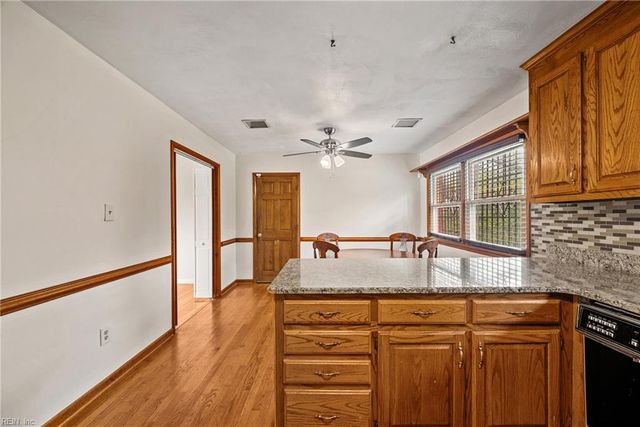 3 Towler DR, Hampton, VA 23666