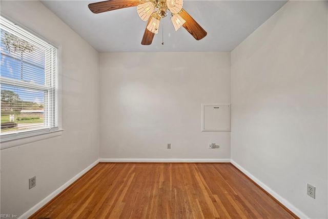 3 Towler DR, Hampton, VA 23666