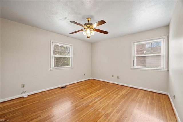 3 Towler DR, Hampton, VA 23666