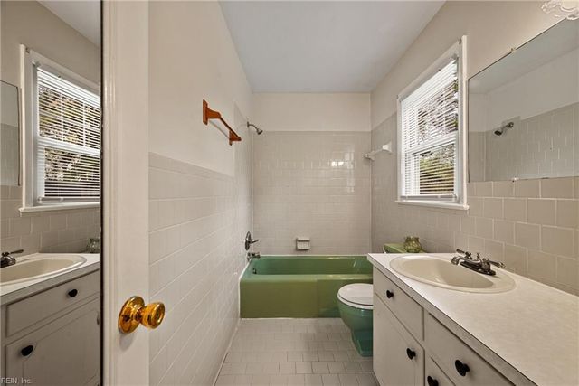 3 Towler DR, Hampton, VA 23666