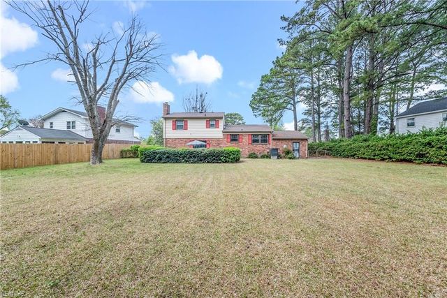3 Towler DR, Hampton, VA 23666