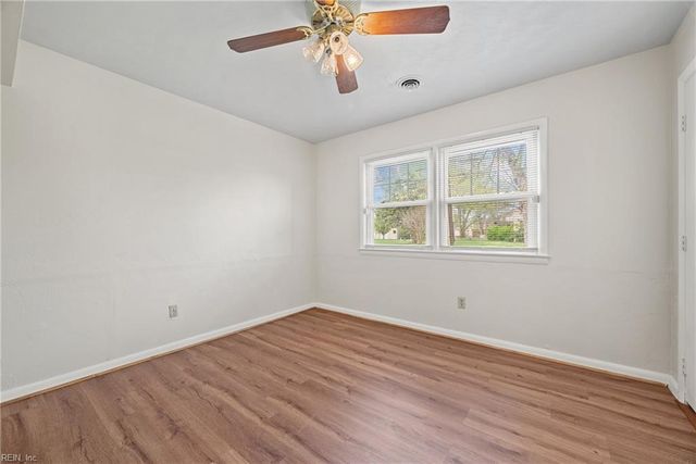 3 Towler DR, Hampton, VA 23666