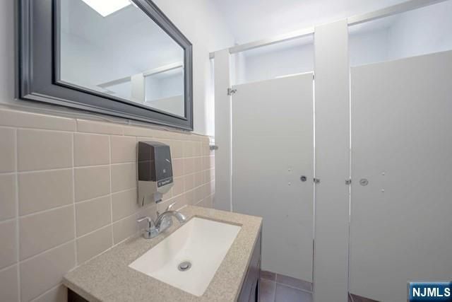 356-368 Cedar Lane 7, Teaneck, NJ 07666