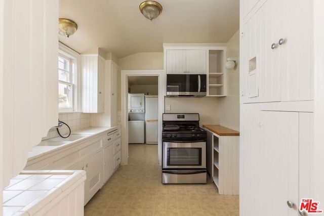 10637 Ashton Avenue, Los Angeles, CA 90024