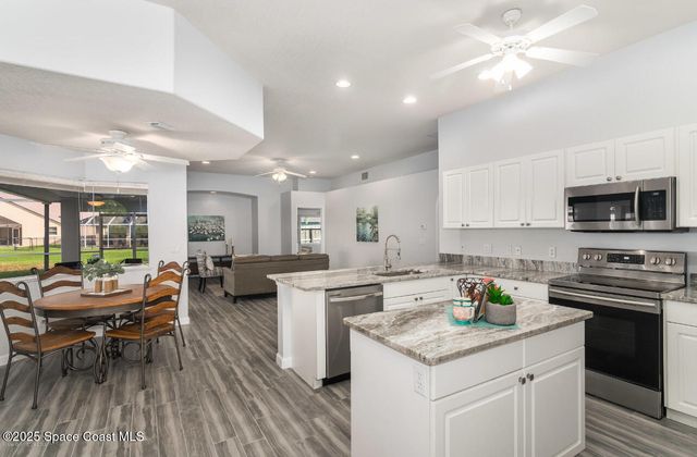 530 Sunset Lakes Drive, Merritt Island, FL 32953