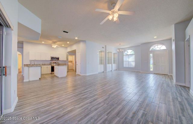 530 Sunset Lakes Drive, Merritt Island, FL 32953