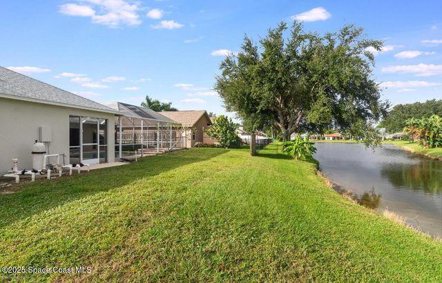 530 Sunset Lakes Drive, Merritt Island, FL 32953