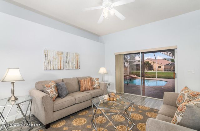 530 Sunset Lakes Drive, Merritt Island, FL 32953