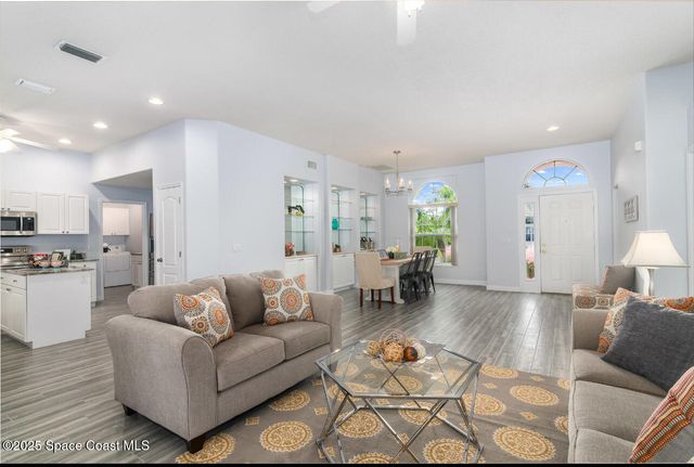 530 Sunset Lakes Drive, Merritt Island, FL 32953