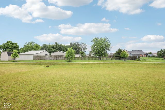 7834 Hillway Drive, Camby, IN 46113