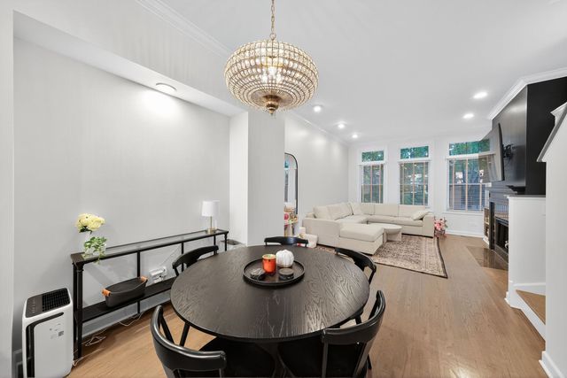 232 E CULLERTON Street, Chicago, IL 60616