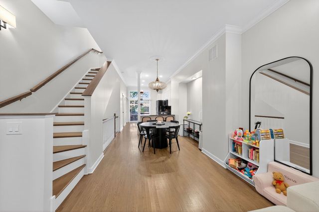 232 E CULLERTON Street, Chicago, IL 60616