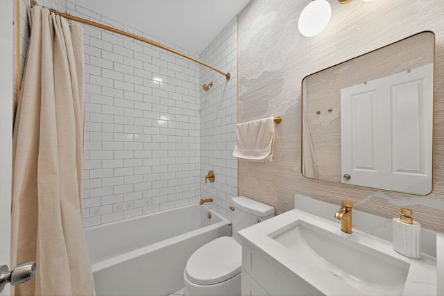 232 E CULLERTON Street, Chicago, IL 60616