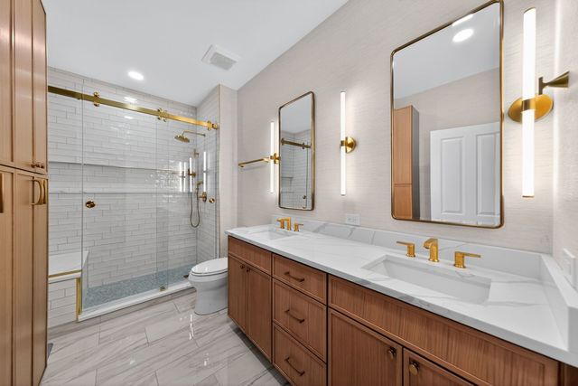 232 E CULLERTON Street, Chicago, IL 60616