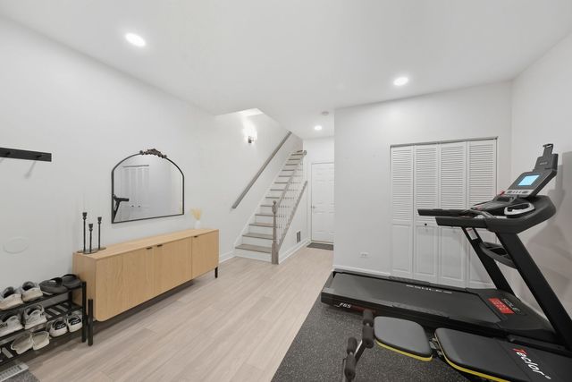 232 E CULLERTON Street, Chicago, IL 60616