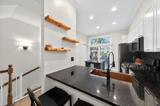 232 E CULLERTON Street, Chicago, IL 60616