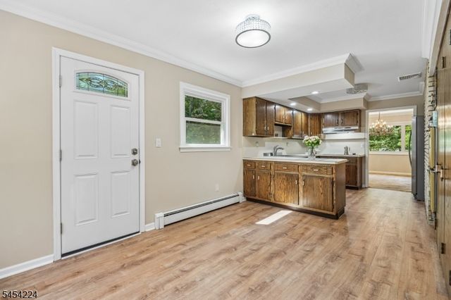 15 Sugar Hill Rd, Kinnelon Boro, NJ 07405