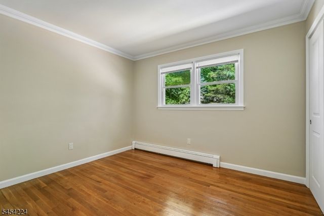 15 Sugar Hill Rd, Kinnelon Boro, NJ 07405