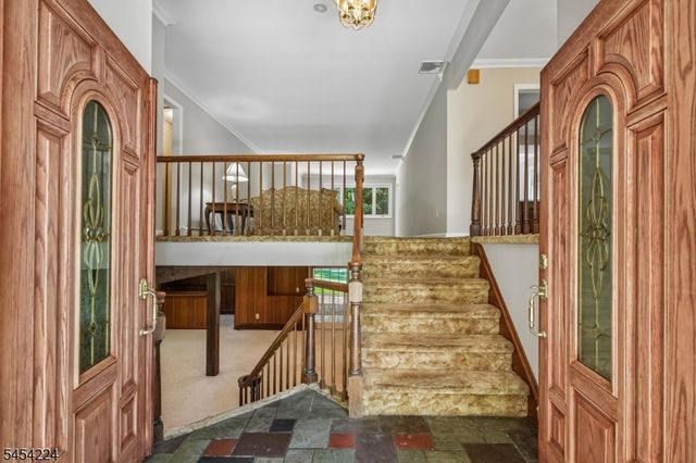 15 Sugar Hill Rd, Kinnelon Boro, NJ 07405