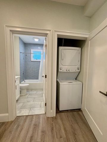 54 Falcon Street 54, Boston, MA 02128