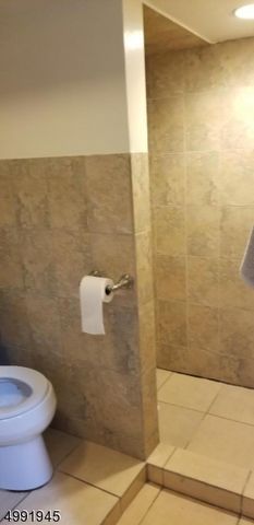 16 Offord St, Passaic City, NJ 07055