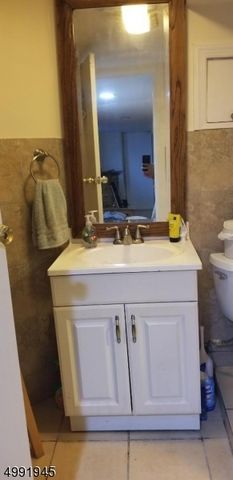 16 Offord St, Passaic City, NJ 07055