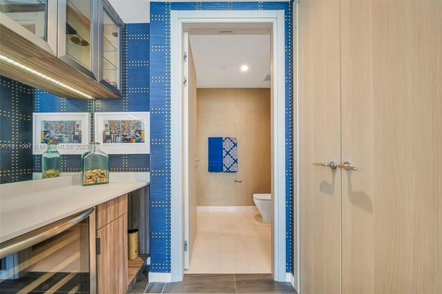 1000 Brickell Plz PH5807, Miami, FL 33131